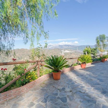 Cortijo La Rijana Sayalonga Exterior foto