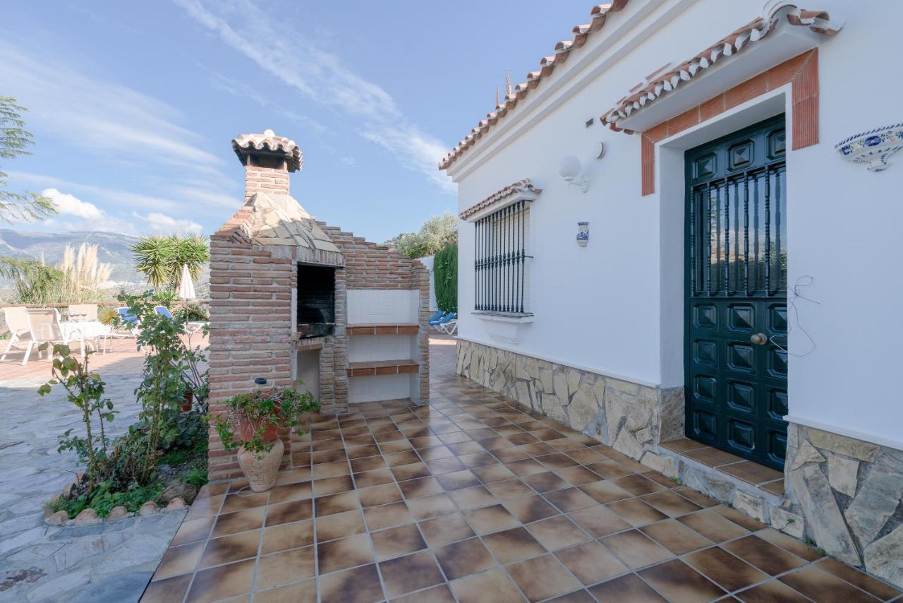 Cortijo La Rijana Sayalonga Exterior foto