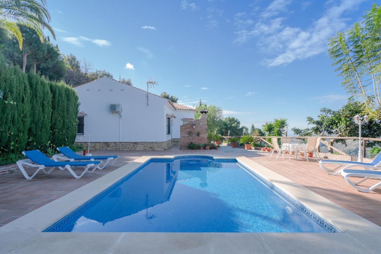 Cortijo La Rijana Sayalonga Exterior foto